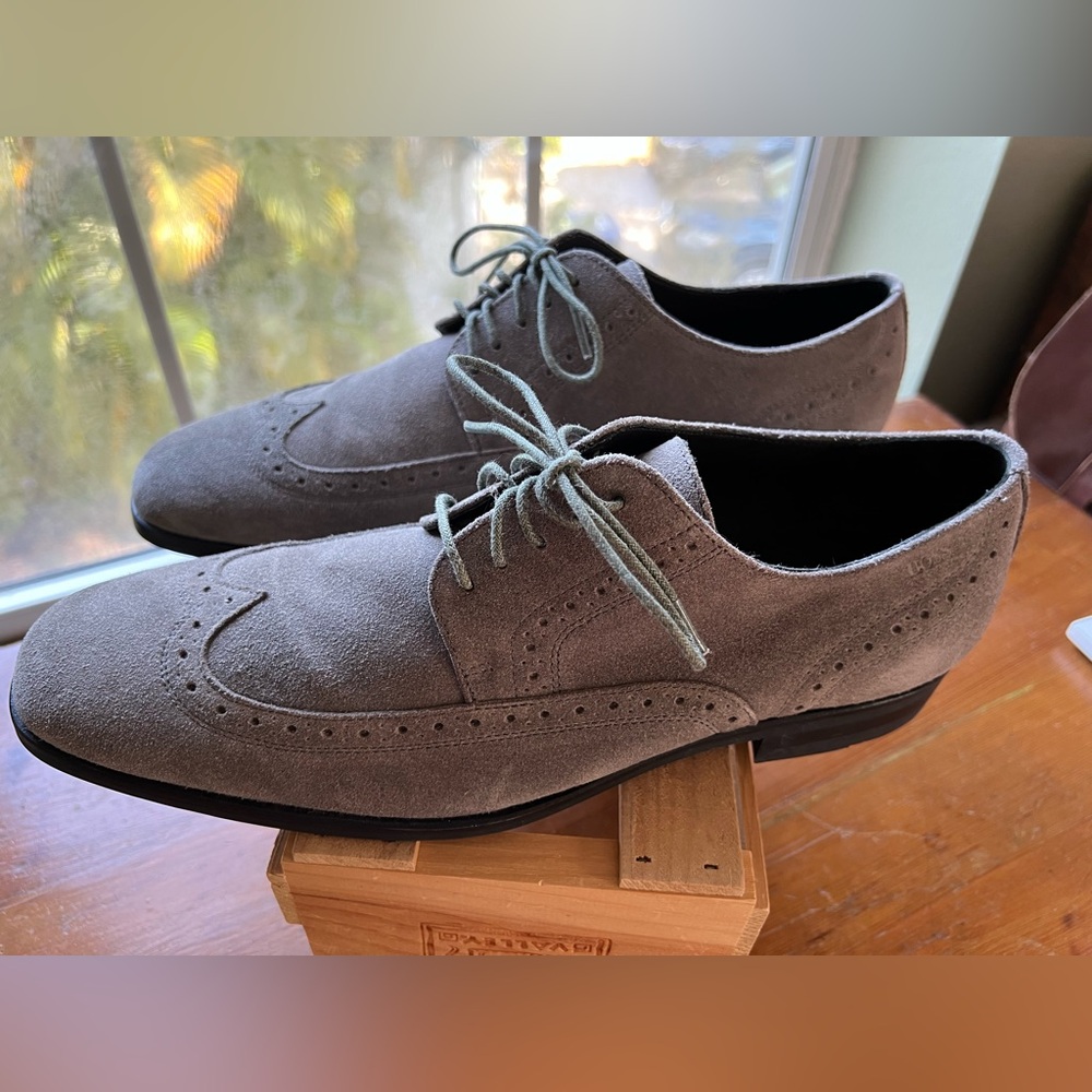 Hugo Boss Lace Up Dove Gray Suede Wingtip Oxfords - Picture 6 of 16